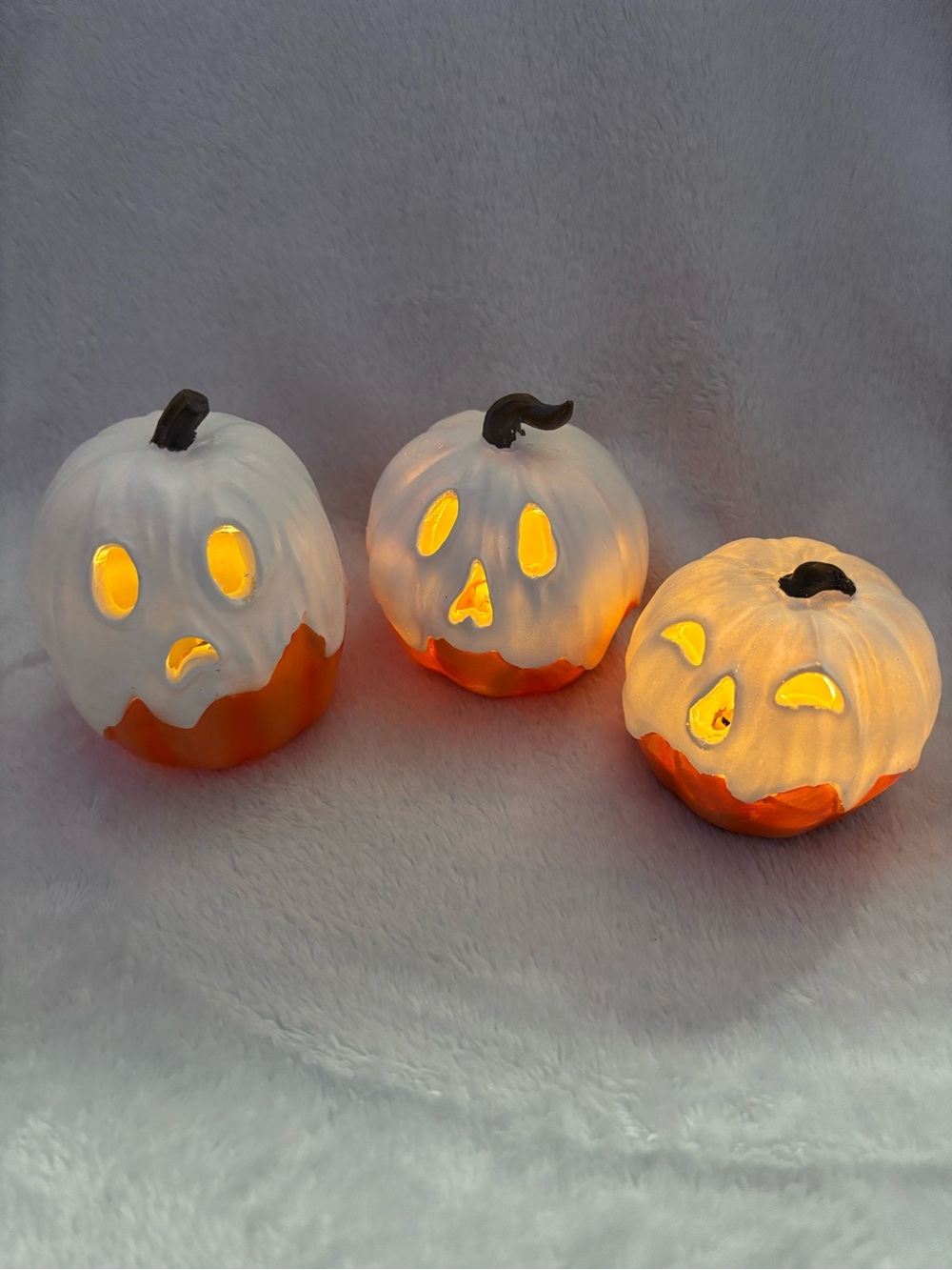 Ghost Light-Up Pumpkin Trio Décor